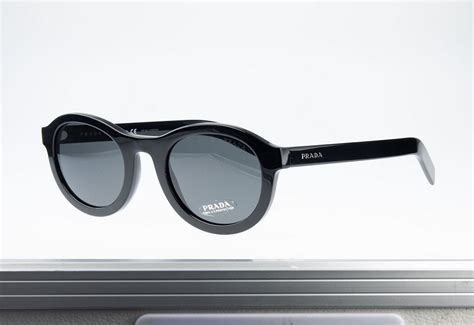 fake.prada sunglasses|prada authentic hard sunglasses case.